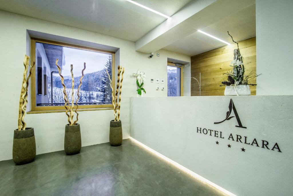 Hotel Arlara Corvara In Badia Eksteriør billede